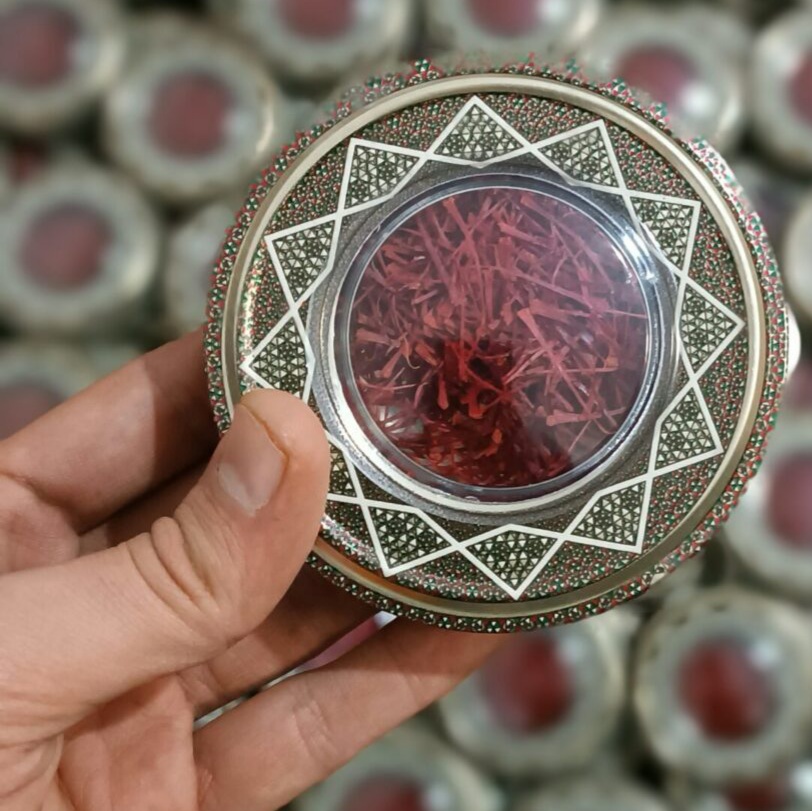 زعفران صادراتی ممتاز نگین و سرگل قائنات ۴.۶ گرم